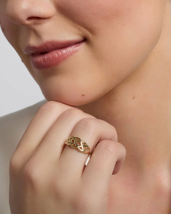 10K Gold Woven Celtic Knot Ring - Size 7