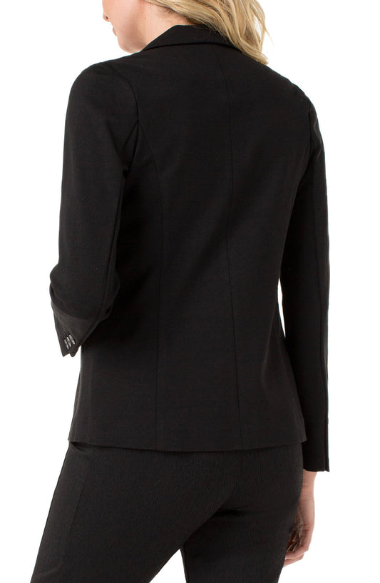 Classic Fitted Blazer - Black