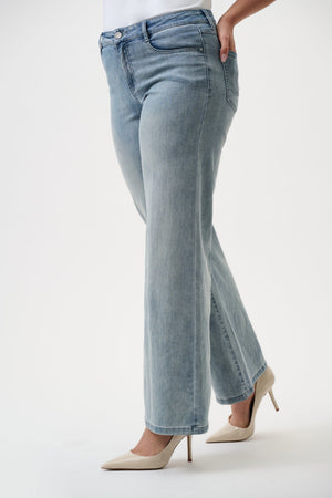 Goldie | Classic Wide-Leg Stretch Jeans - Light Blue Denim