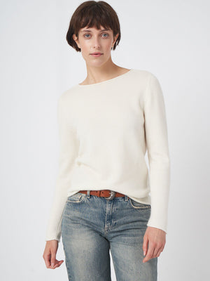 Medium Weight Cashmere Boat Neck Sweater - Cream