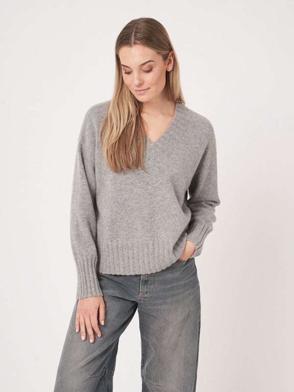 Relaxed Fit Organic Cashmere V-Neck Sweater