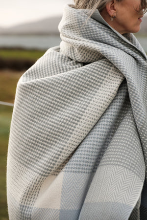 Foxford Tara Cashmere and Lambswool Throw