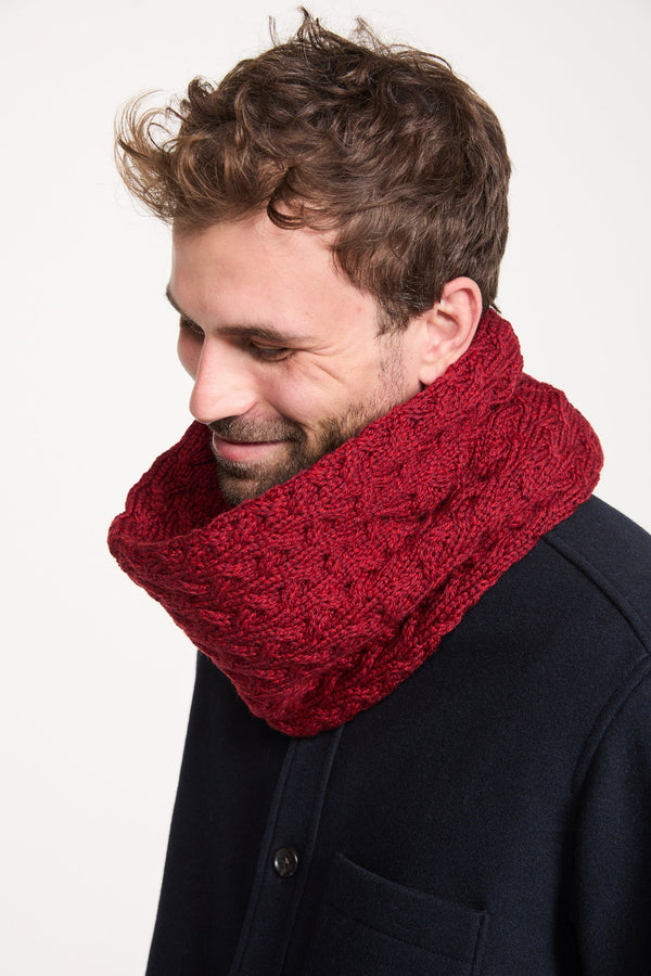 Newport Aran Cable Infinity Scarf - Rua Red