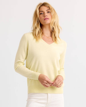Essential Cashmere V-Neck: Buttermilk / S
