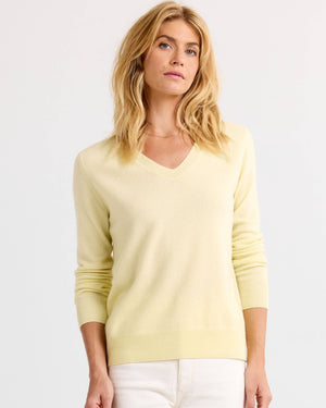 Essential Cashmere V-Neck: Buttermilk / S