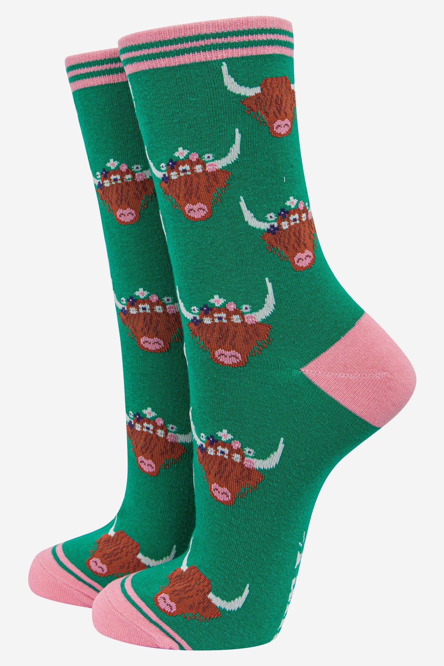 Women's Highland Cow With Floral Crown Bamboo Socks in Green: UK 3-7 | EU 36-40