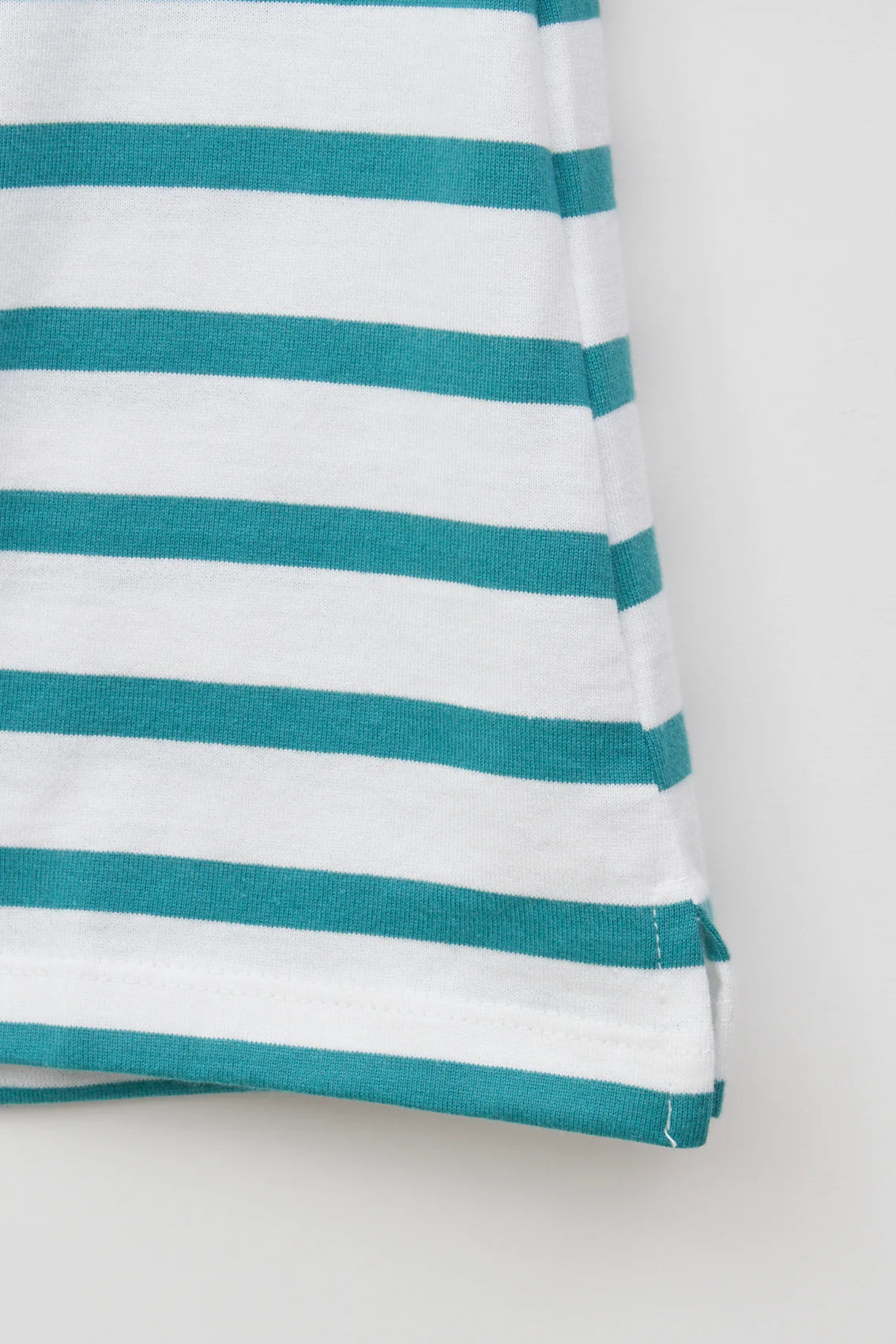 French-Style Sleeve Stripe Shirt - White w/ Green