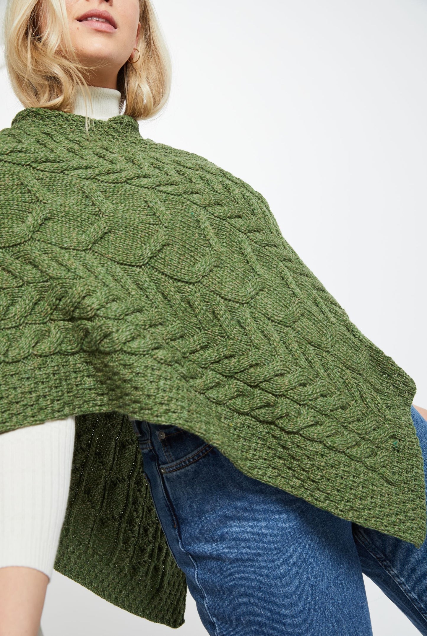 Aasleagh Falls Ladies Aran Poncho - Meadow Green