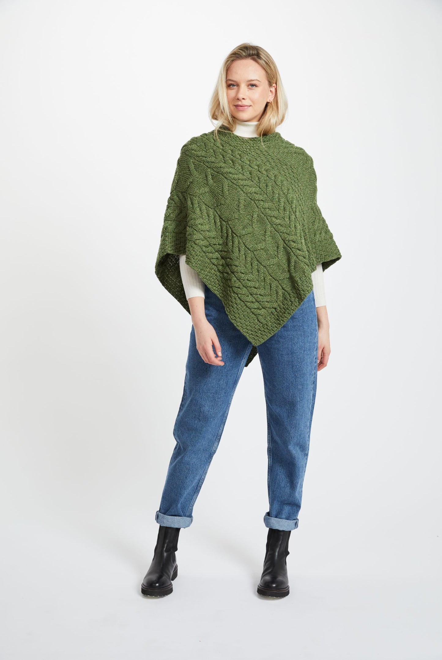 Aasleagh Falls Ladies Aran Poncho - Meadow Green