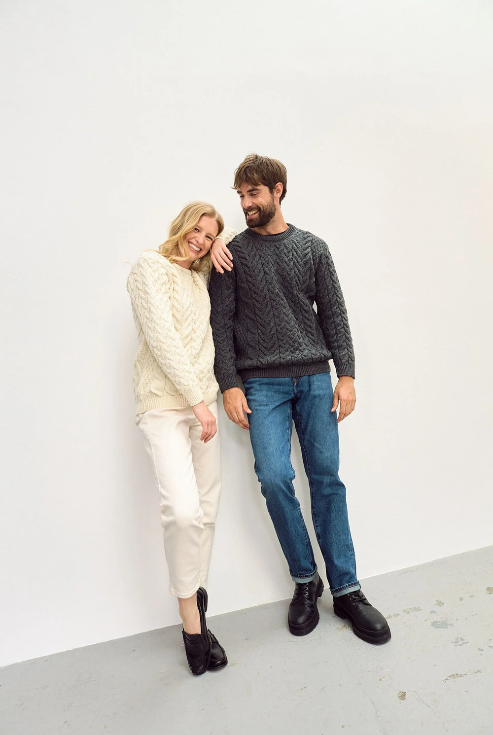 Omey Unisex Cable & Weave Aran Crew - Natural