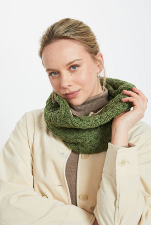Newport Aran Cable Infinity Scarf - Meadow Green