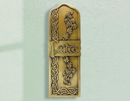 Failte w/ Shamrocks Bronze Wall Art