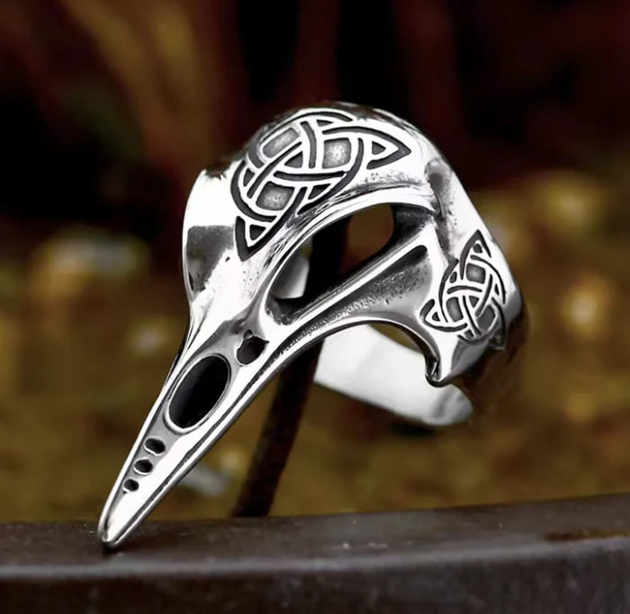 Raven Skull Ring w/ Tri Knot
