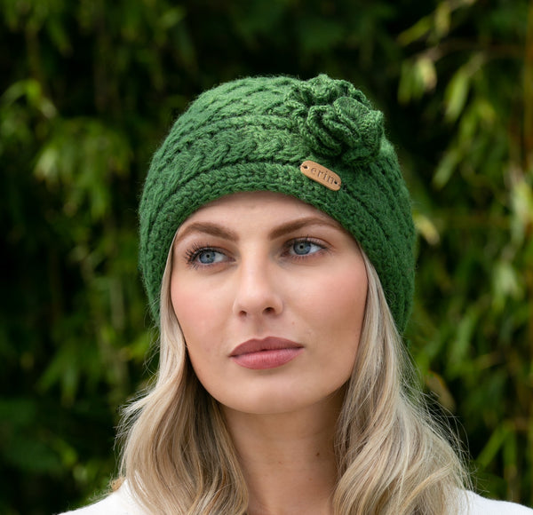 Aran Trellis Hat w/ Flower Pin - Green