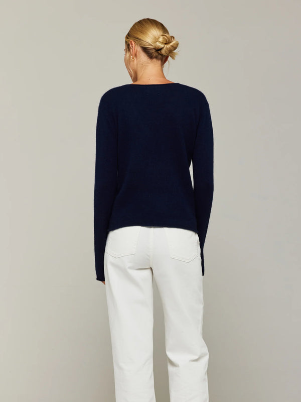 Luna Lightweight Cashmere V-Neck - Navy