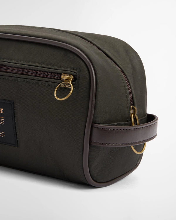 Barbour Wax Washbag - Olive/Beacon
