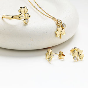 14kt Gold And Lab Diamonds Shamrock Necklace