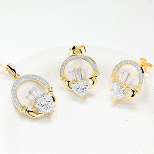 14kt Gold Lab Diamond Claddagh Medium Necklace
