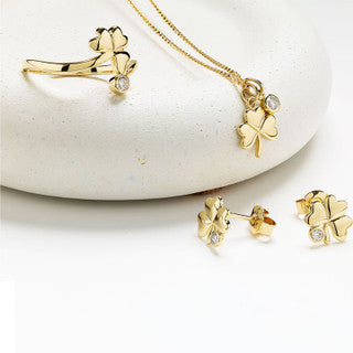 14kt Gold Lab Grown Diamond Celtic Trinity Knot Stud Earrings