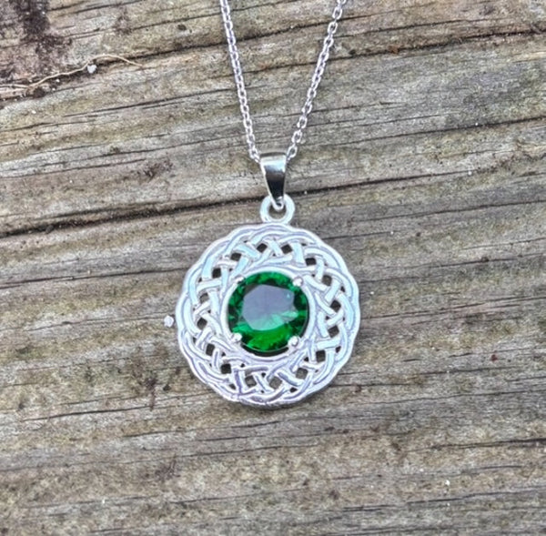 Sterling Silver Celtic Pendant With CZ Green Agate Stone