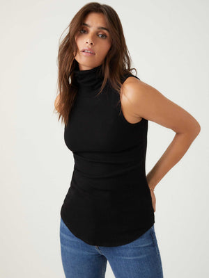 Sleeveless Turleneck
