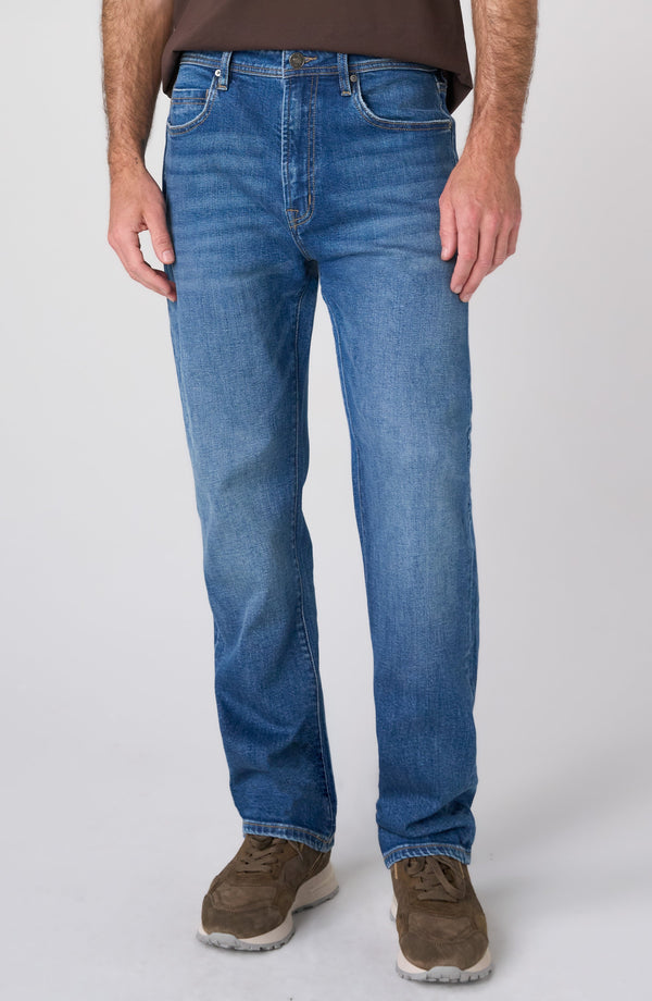 Sutton Loose Straight 32" Inseam