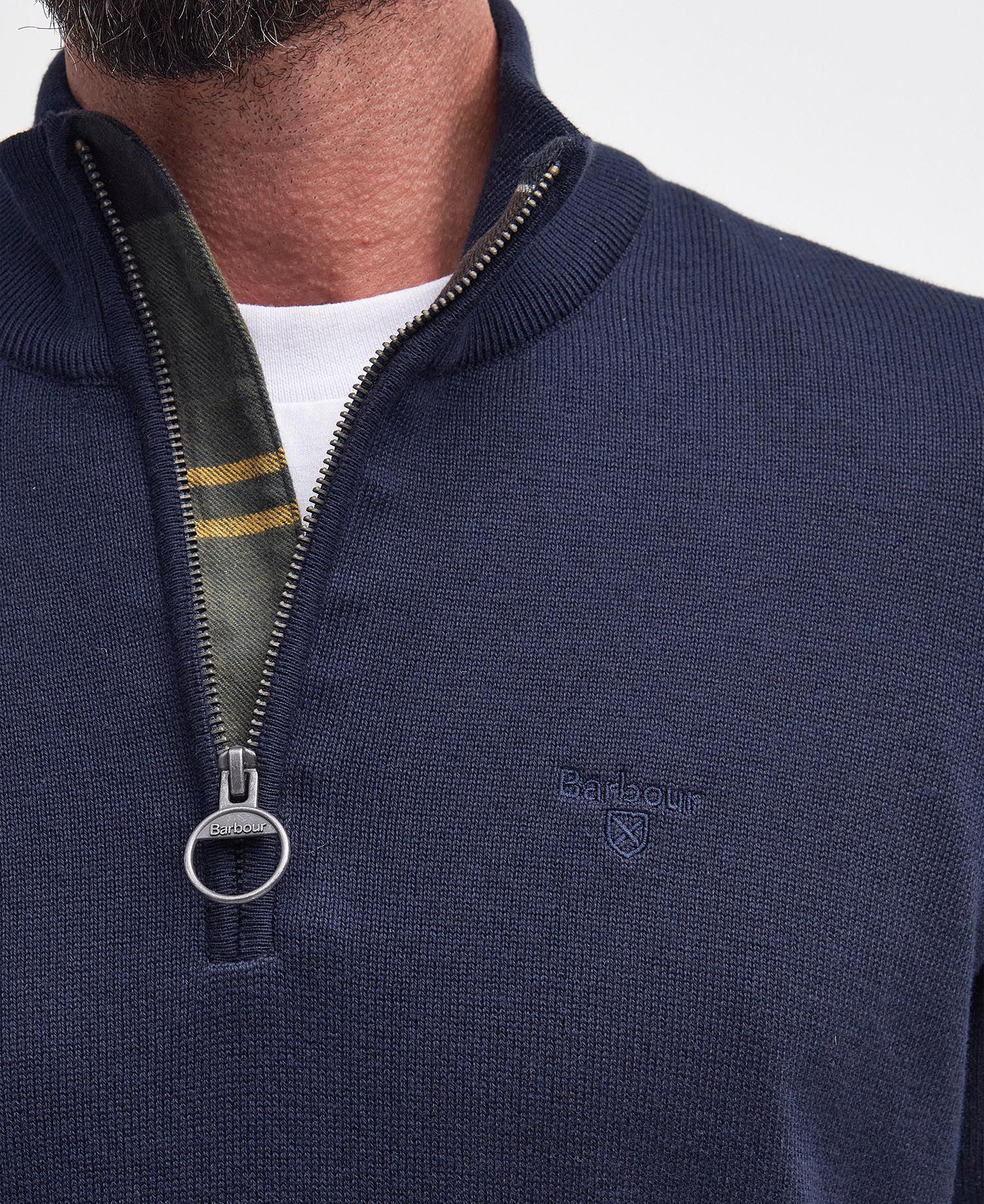 (取寄) バブアー メンズ コットン ハーフ ジップ ニット ジャンパー Barbour men Cotton Half Zip Knitted Jumper Navy Barbour Men's Cable Knit Half Zip | Farm House Tack