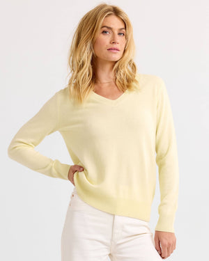 Essential Cashmere V-Neck: Buttermilk / S