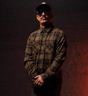 Stratton Flannel: BLACK / XL
