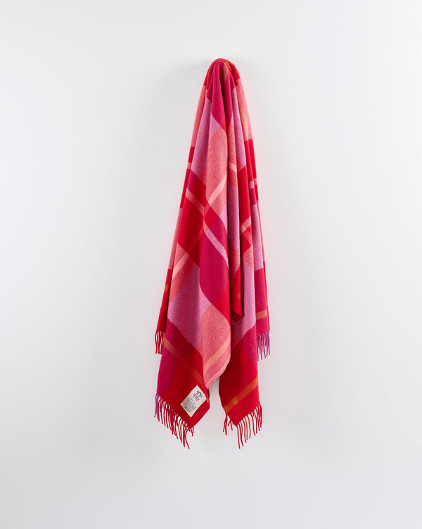 Cashmere Blend Throw - Berry Watch