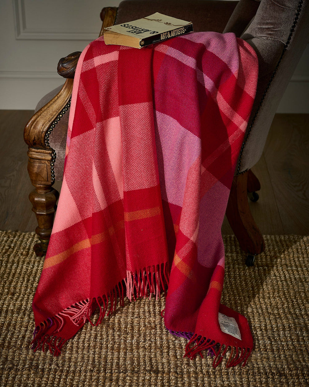 Cashmere Blend Throw - Berry Watch