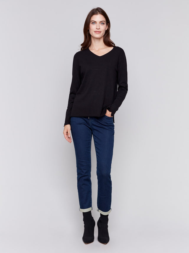 Solid Basic V-Neck Sweater - Black