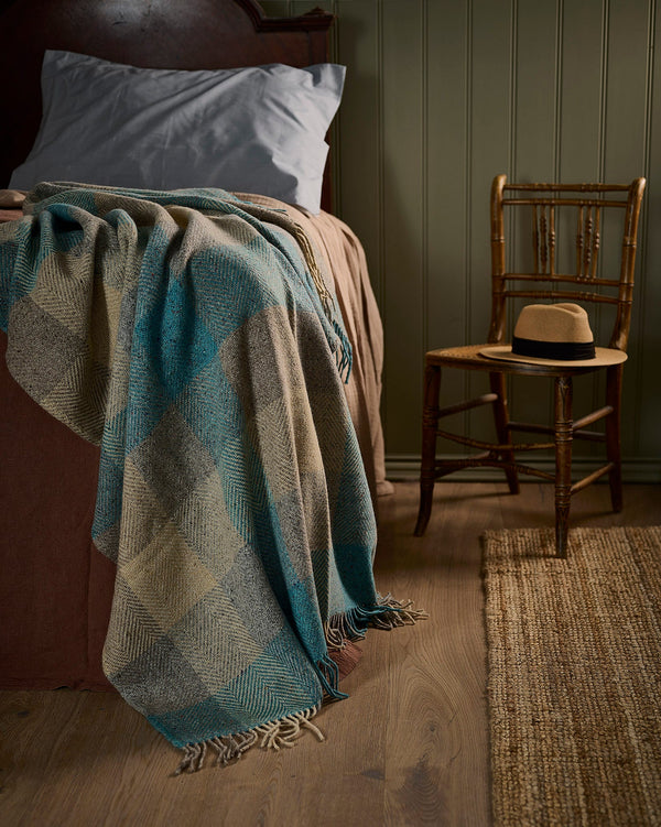 Mohair & Wool Tweed Throw - Dewdrop