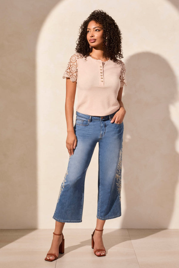 Audrey Girlfriend Crop Jeans w/ Embroidery