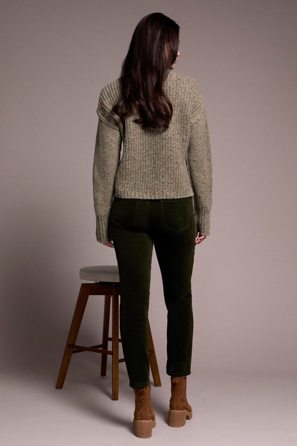 Crew Neck Sweater w/ Puff Sleeves