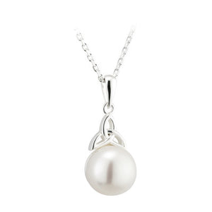 S46135 Sterling Silver Freshwater Pearl & Trinity Knot Pendant