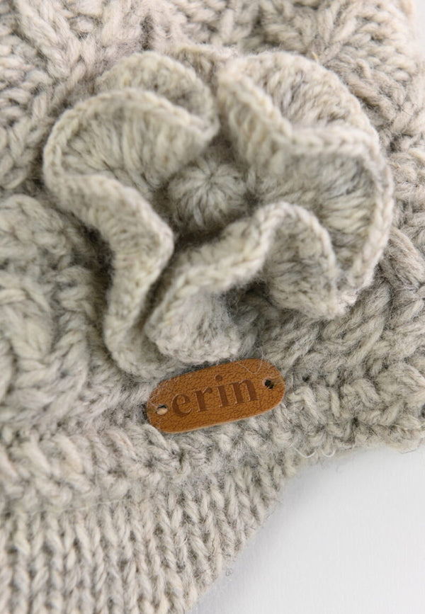 Aran Trellis Peak w/ Flower - Oatmeal